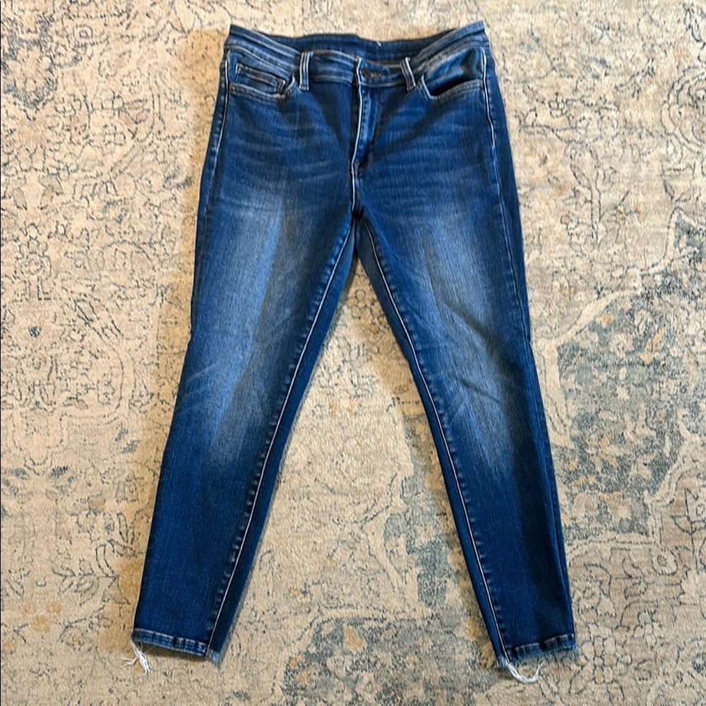 Blue Skinny Jeans with Faded Thighs